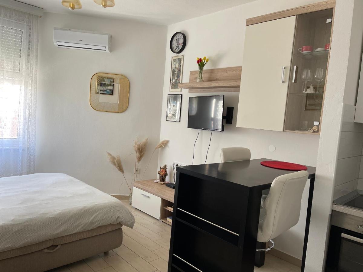 Ferienwohnung Elena Palit Exterior foto